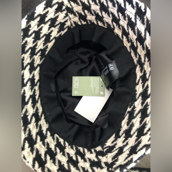 H&M Houndstooth Bag & Hat - Picture 7 of 10